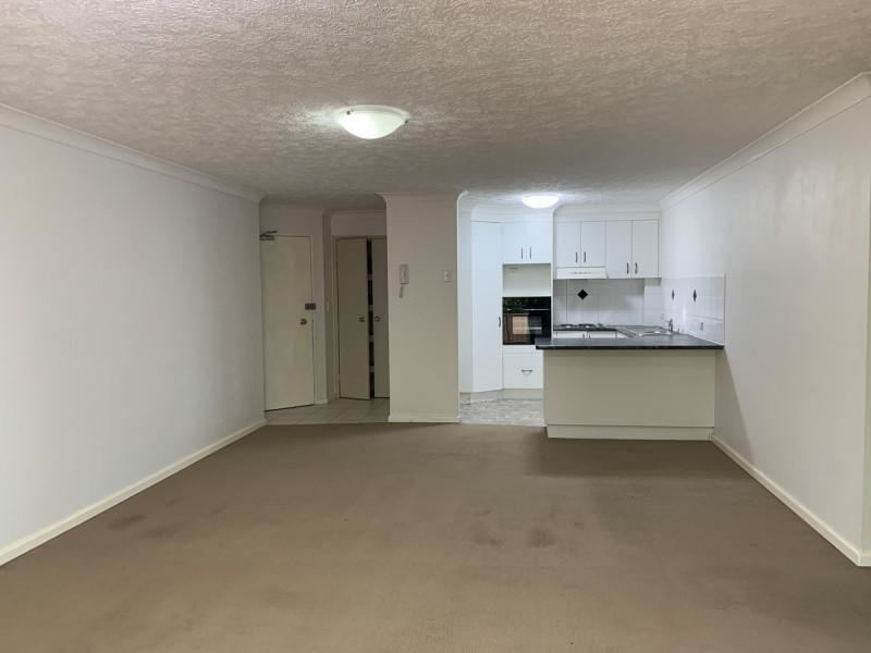 5/28 Sykes Court, Southport QLD 4215