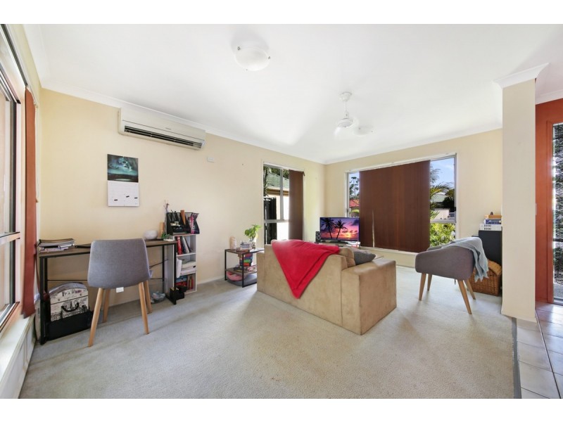 26 Madasin Close, Arundel QLD 4214