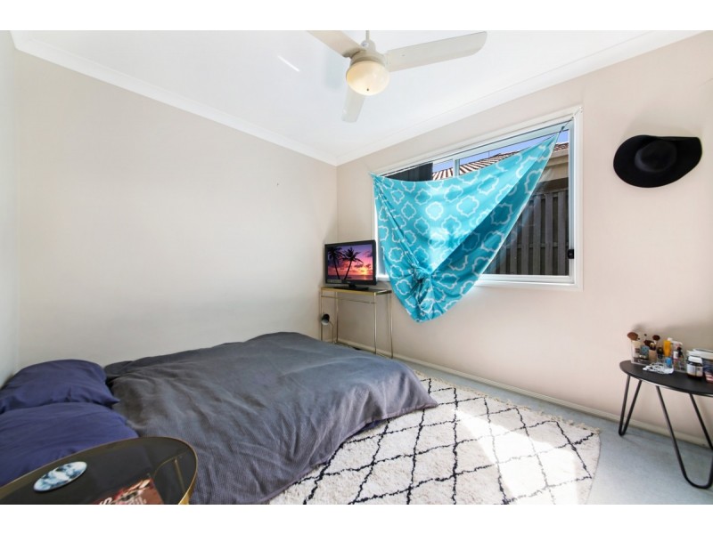 26 Madasin Close, Arundel QLD 4214