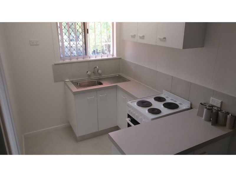 3/37 Whiting Street, Labrador QLD 4215