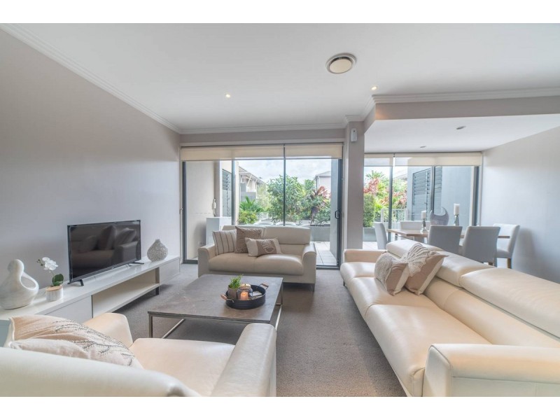 10/45 Bundall Road, Surfers Paradise QLD 4217
