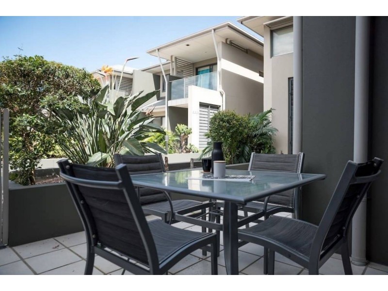 10/45 Bundall Road, Surfers Paradise QLD 4217