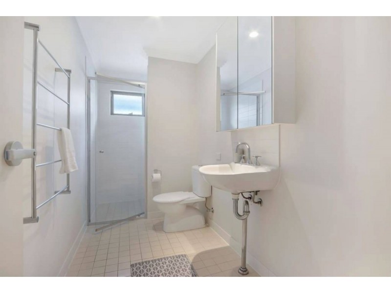 10/45 Bundall Road, Surfers Paradise QLD 4217