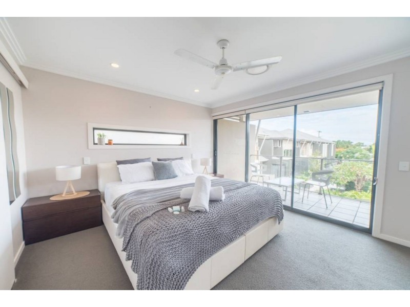 10/45 Bundall Road, Surfers Paradise QLD 4217