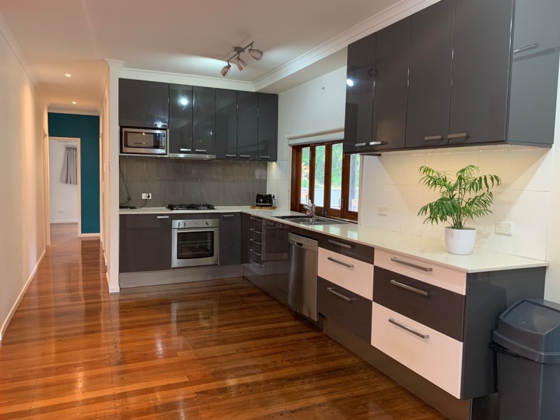 6 Schilling Avenue, Southport QLD 4215