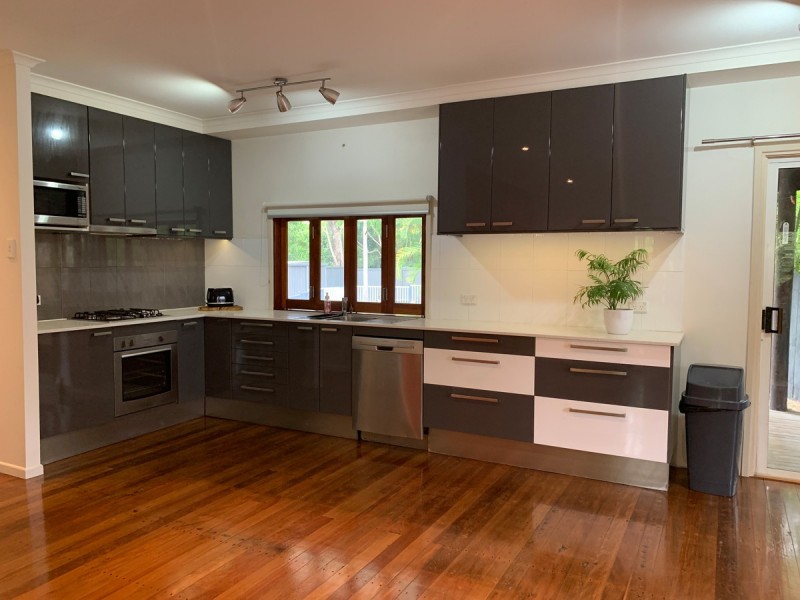 6 Schilling Avenue, Southport QLD 4215