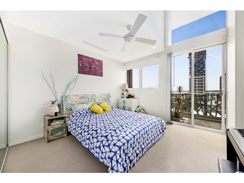 701/26 Gray Street, Southport QLD 4215