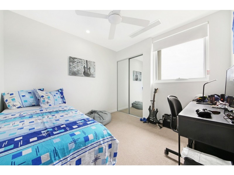 701/26 Gray Street, Southport QLD 4215