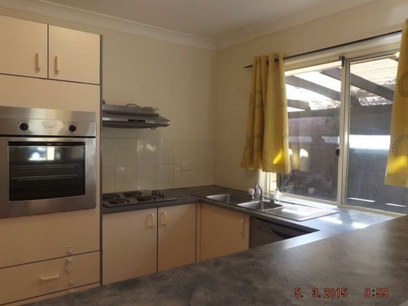 5 Whiteley Chase, Parkwood QLD 4214