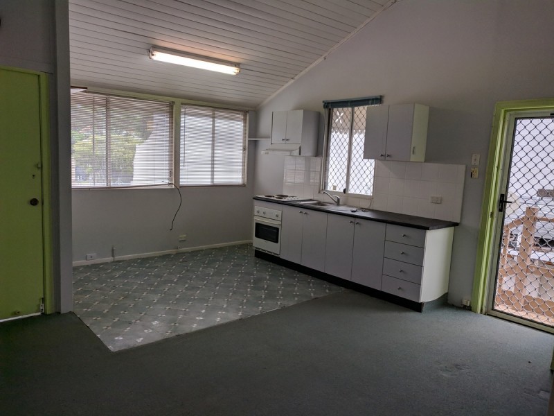 2/166 Scarborough Street, Southport QLD 4215