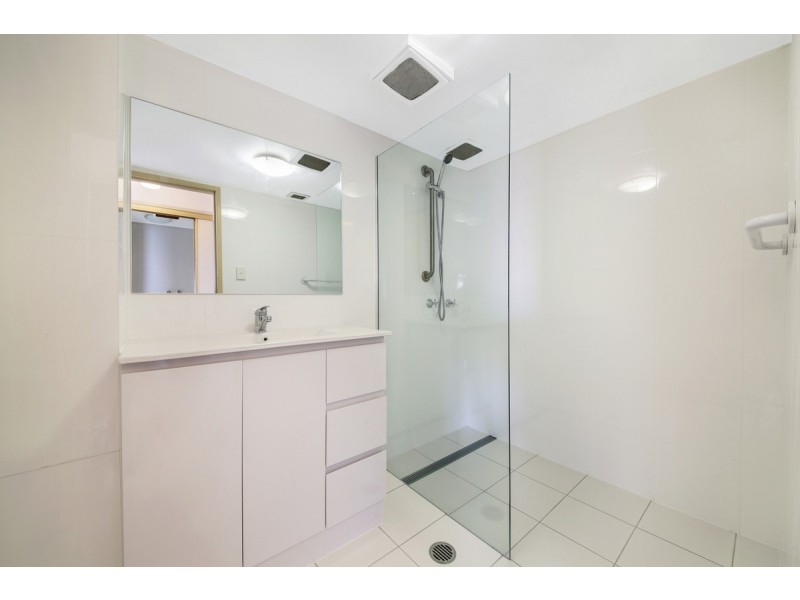 7/83 Queen Street, Southport QLD 4215