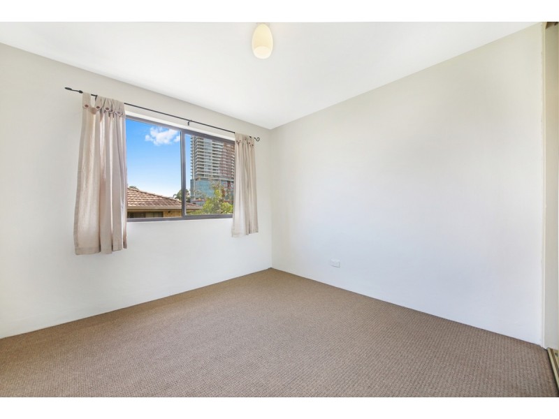 7/83 Queen Street, Southport QLD 4215