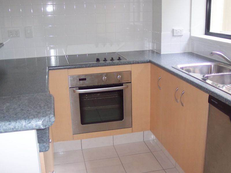 24/138 High Street, Southport QLD 4215