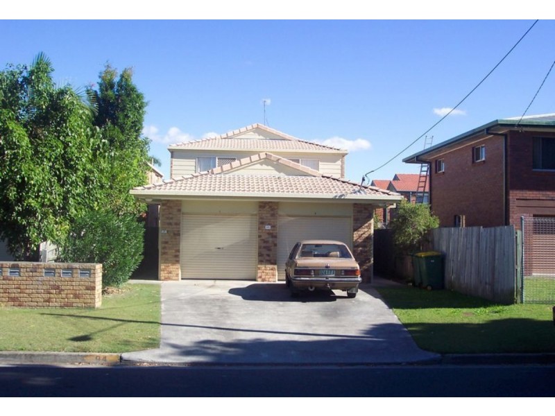 2/94 Worendo Street, Southport QLD 4215