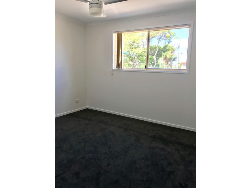 2/94 Worendo Street, Southport QLD 4215