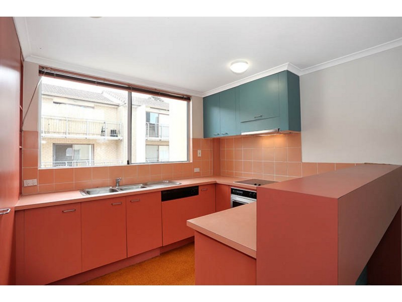 3/14 Lawson Street, Southport QLD 4215