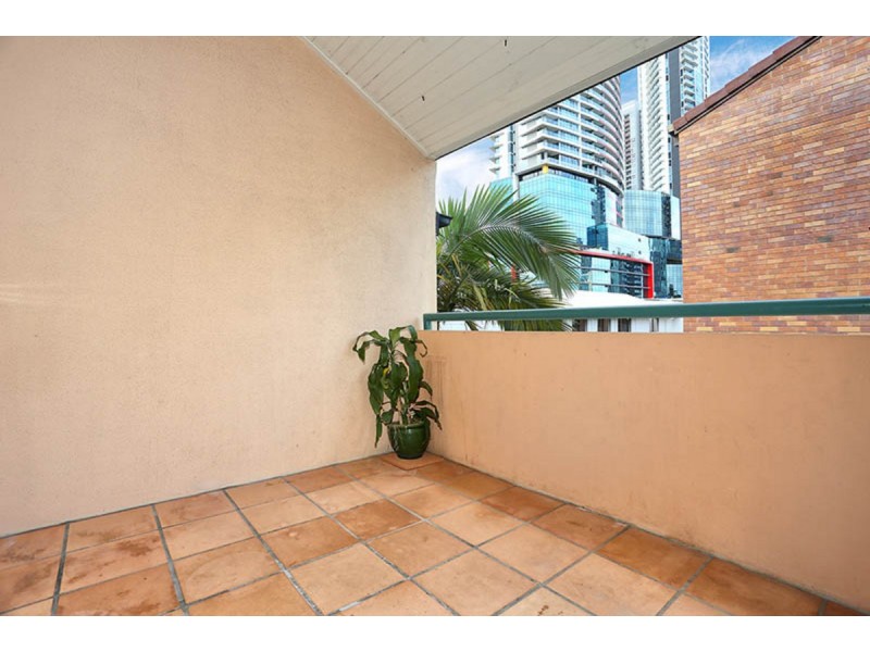 3/14 Lawson Street, Southport QLD 4215