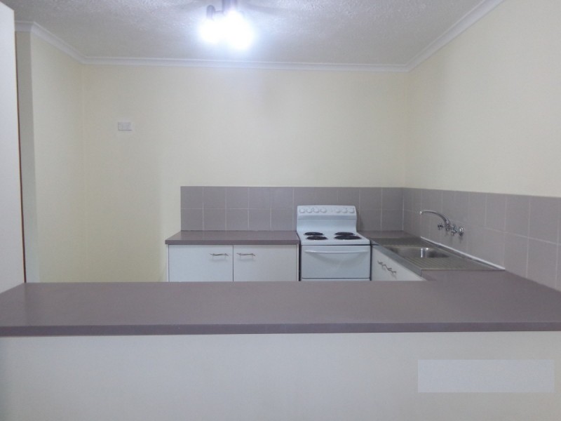 3/4 Rose Street, Southport QLD 4215