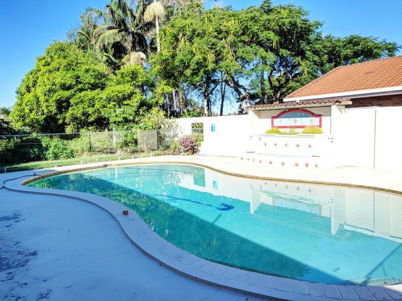 734 Nerang-Broadbeach Road, Carrara QLD 4211