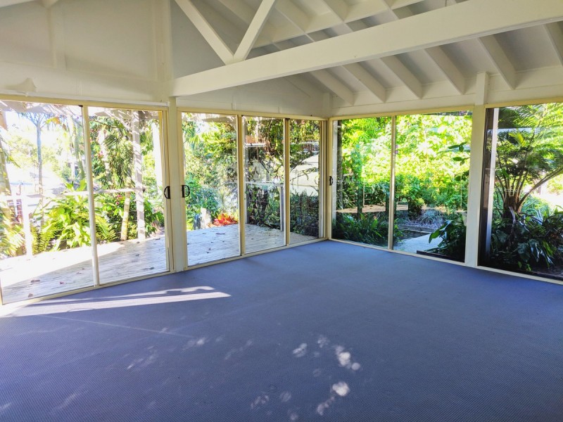 734 Nerang-Broadbeach Road, Carrara QLD 4211