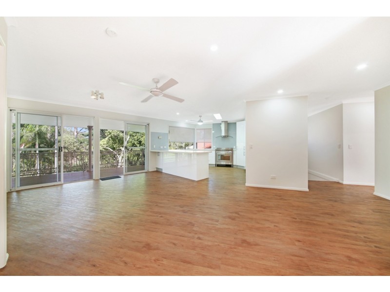 36 Jack Nicklaus Way, Parkwood QLD 4214