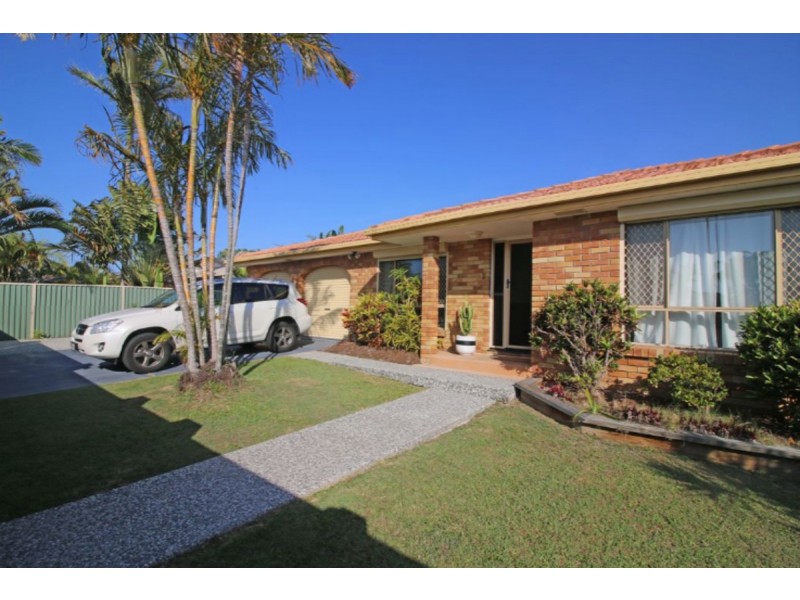 152 Christine Avenue, Burleigh Waters QLD 4220