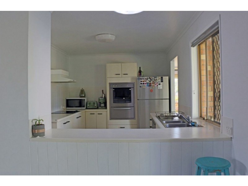 152 Christine Avenue, Burleigh Waters QLD 4220