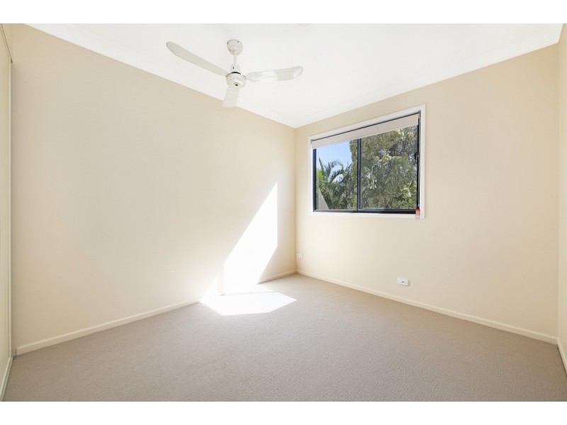 8/119 Pohlman Street, Southport QLD 4215