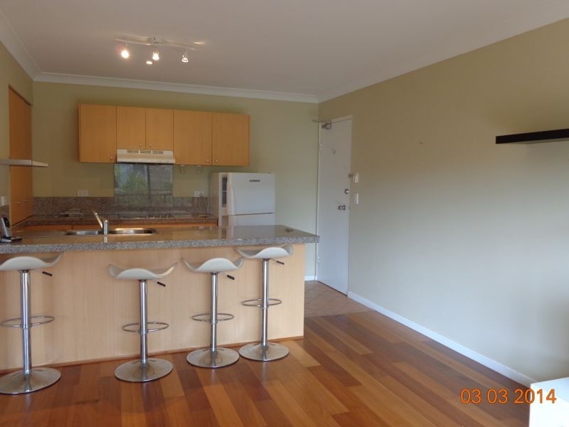14/27 Chester Terrace, Southport QLD 4215