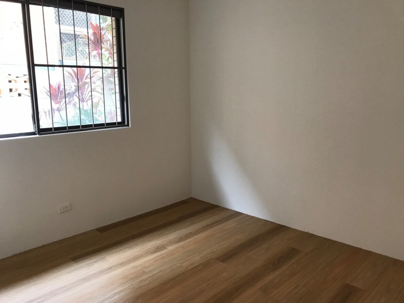 2/10 Lather Street, Southport QLD 4215