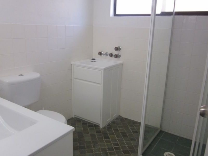 2/10 Lather Street, Southport QLD 4215