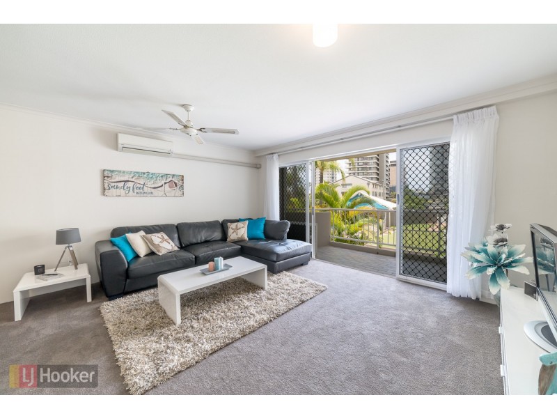 22/11 Breaker Street, Main Beach QLD 4217