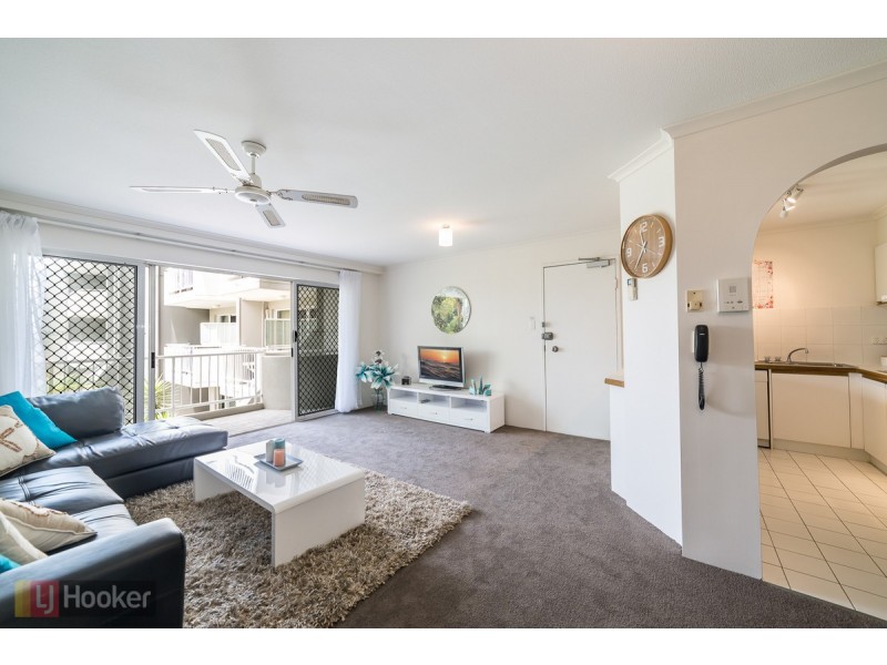 22/11 Breaker Street, Main Beach QLD 4217