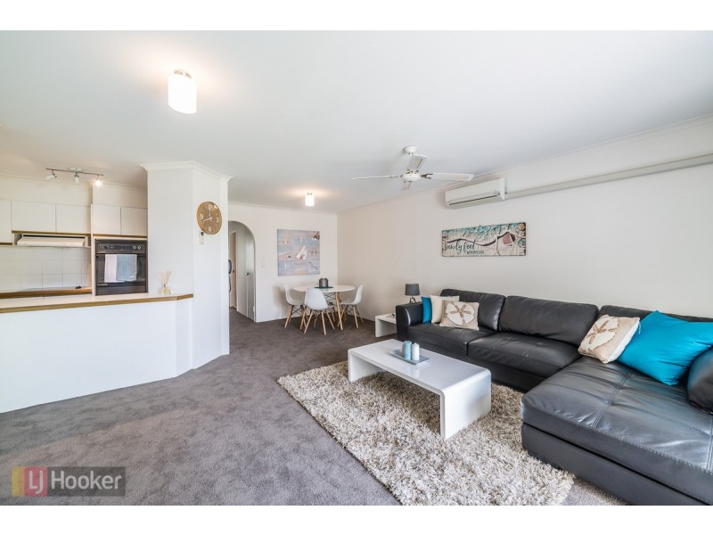22/11 Breaker Street, Main Beach QLD 4217