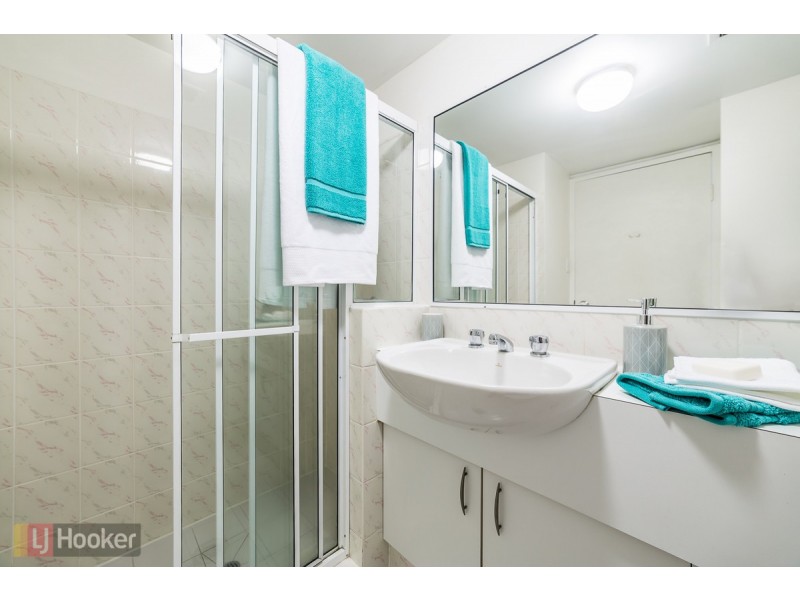 22/11 Breaker Street, Main Beach QLD 4217