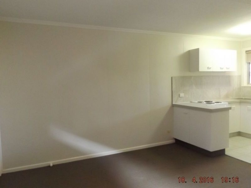 4/37 Whiting Street, Labrador QLD 4215