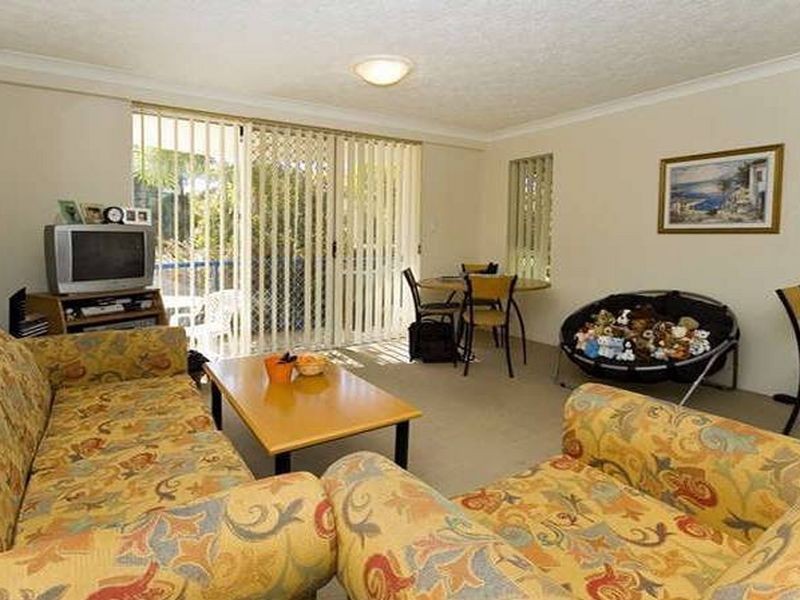 1/3-5 Norman Street, Southport QLD 4215