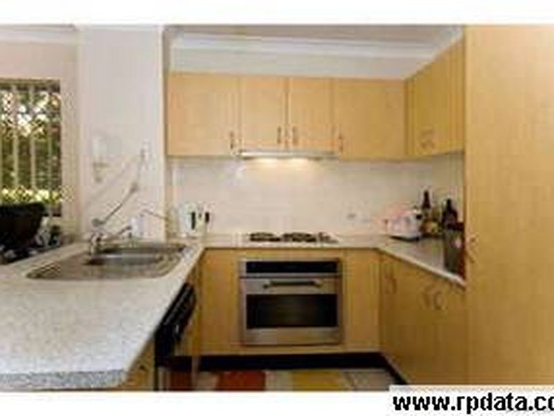 1/3-5 Norman Street, Southport QLD 4215