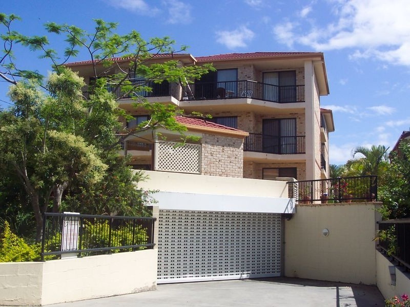 15/27 Chester Terrace, Southport QLD 4215