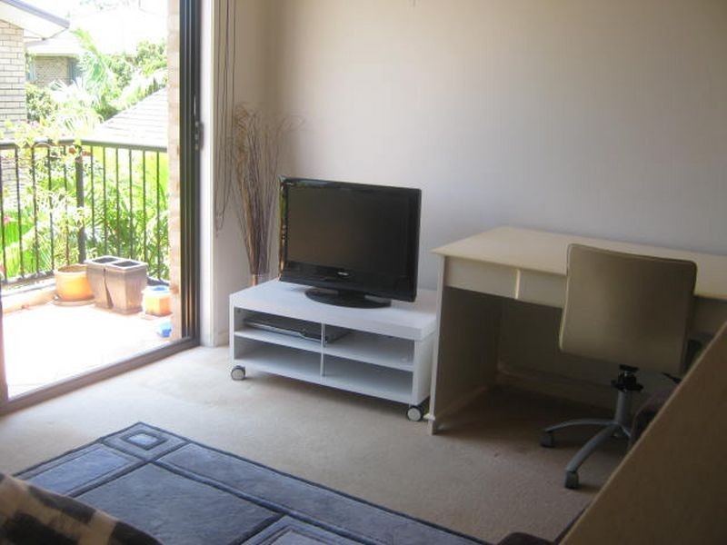 15/27 Chester Terrace, Southport QLD 4215