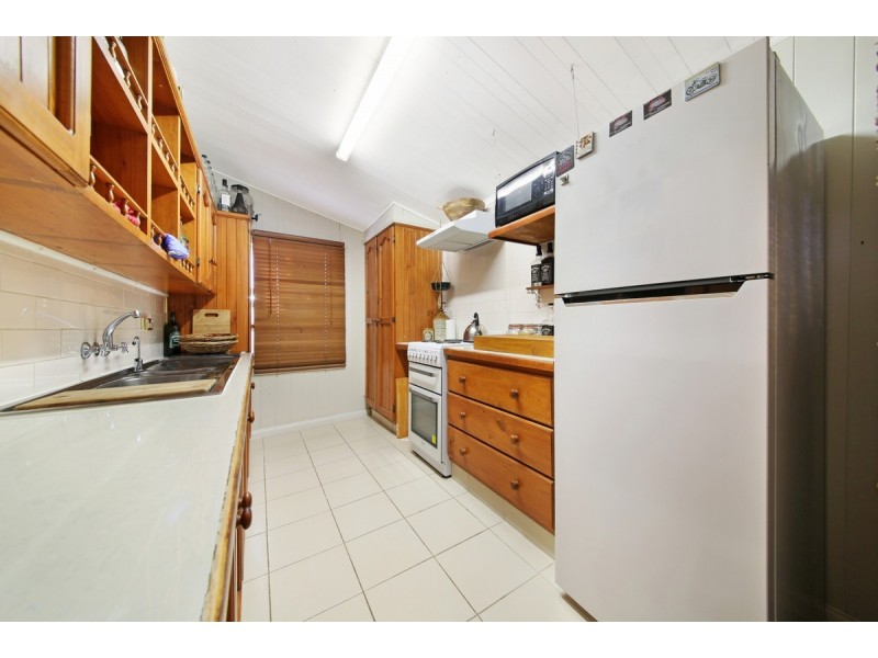 34 Johnston Street, Southport QLD 4215