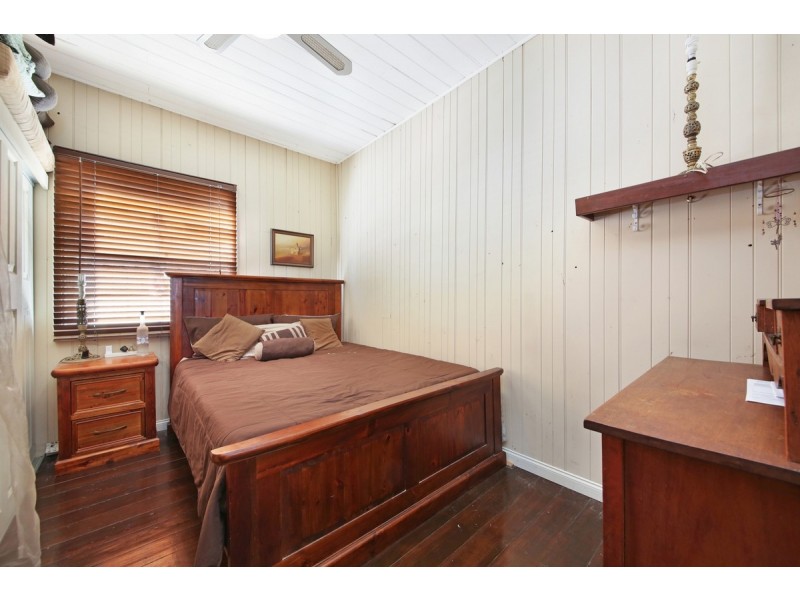 34 Johnston Street, Southport QLD 4215