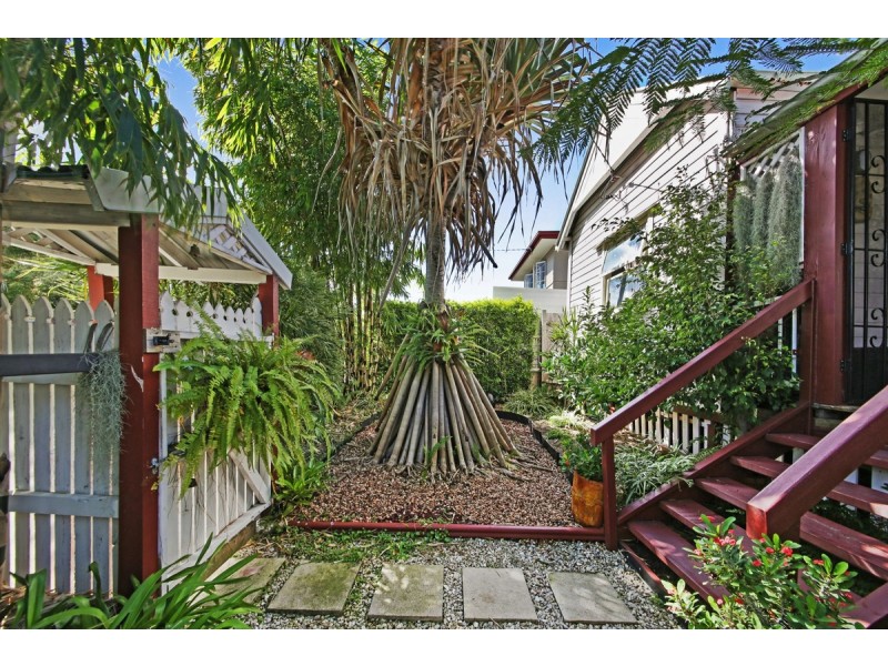 34 Johnston Street, Southport QLD 4215