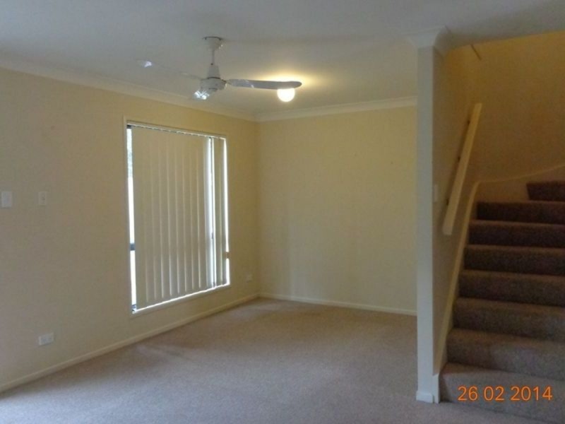 2/119 Pohlman Street, Southport QLD 4215