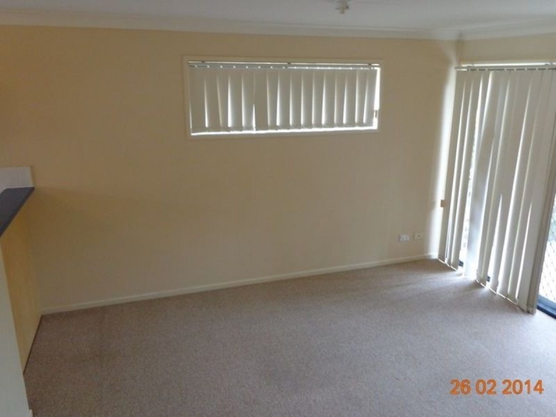 2/119 Pohlman Street, Southport QLD 4215