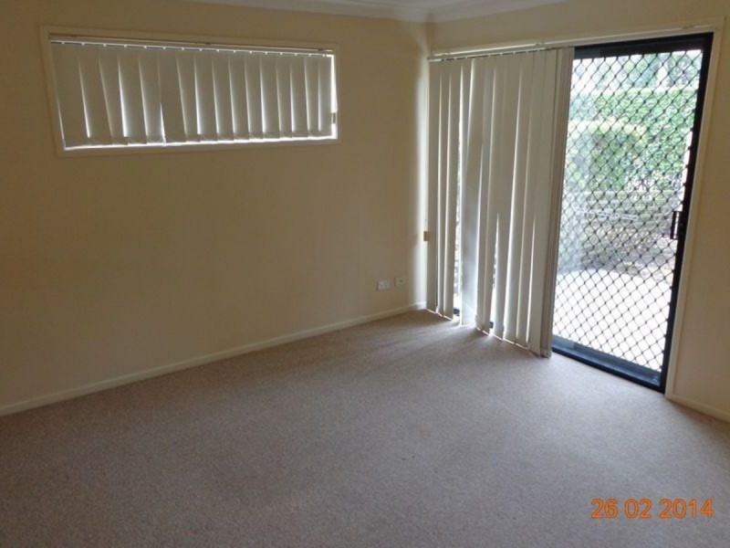 2/119 Pohlman Street, Southport QLD 4215