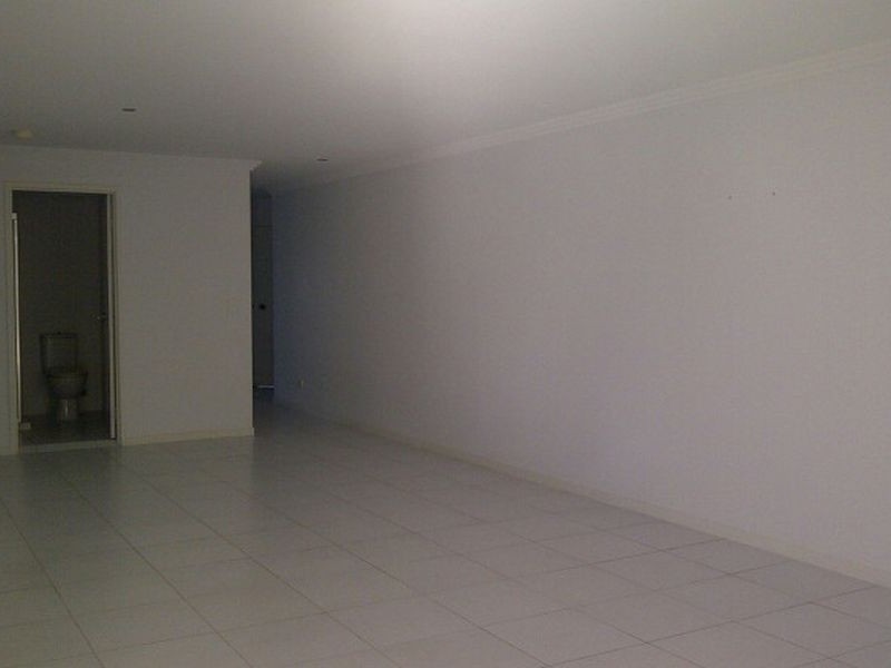 2/161 Marine Parade, Southport QLD 4215