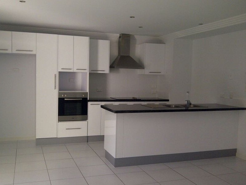 2/161 Marine Parade, Southport QLD 4215