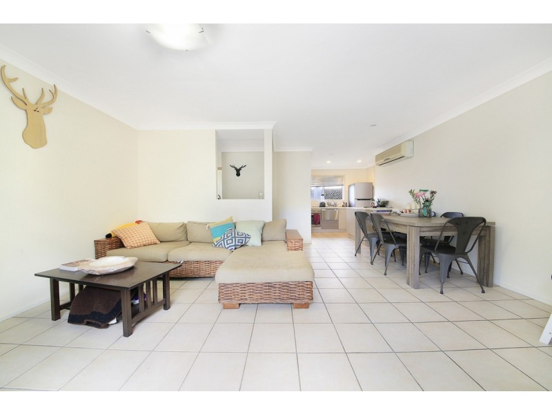 2/4 Ellen Street, Southport QLD 4215
