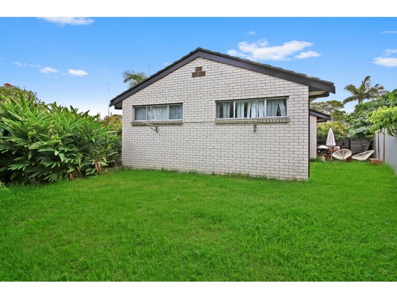 2/4 Ellen Street, Southport QLD 4215